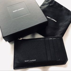 FRAGMENTS ZIPPED CARD CASE IN GRAINED LEATHER